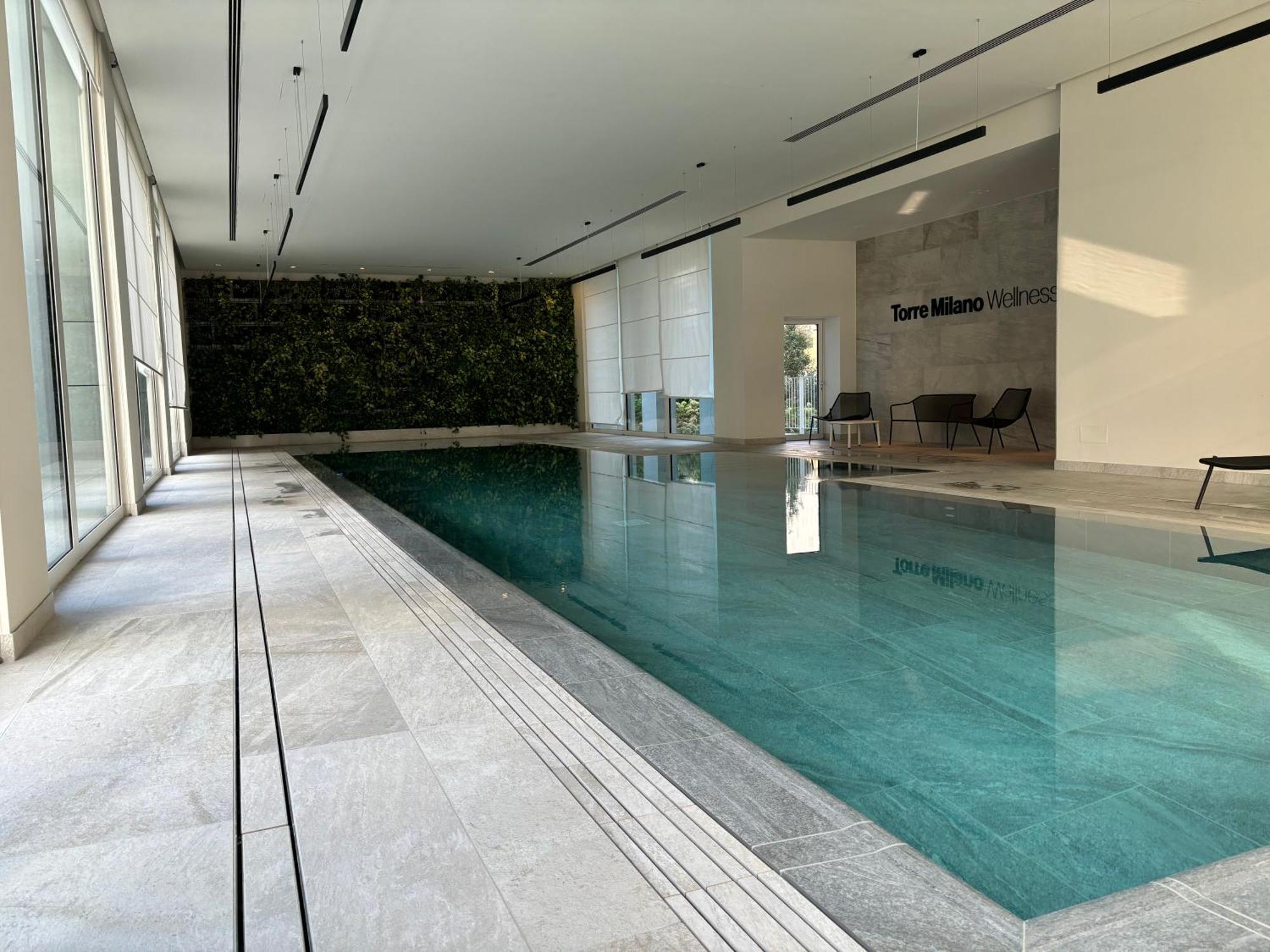 Torre Milano Skyview Suite Gym Pool & Rooftop Exterior foto